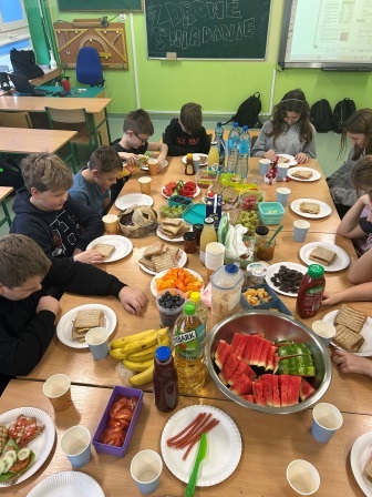 Zdrowe Śniadanie w klasach 4–8 – 27 listopada