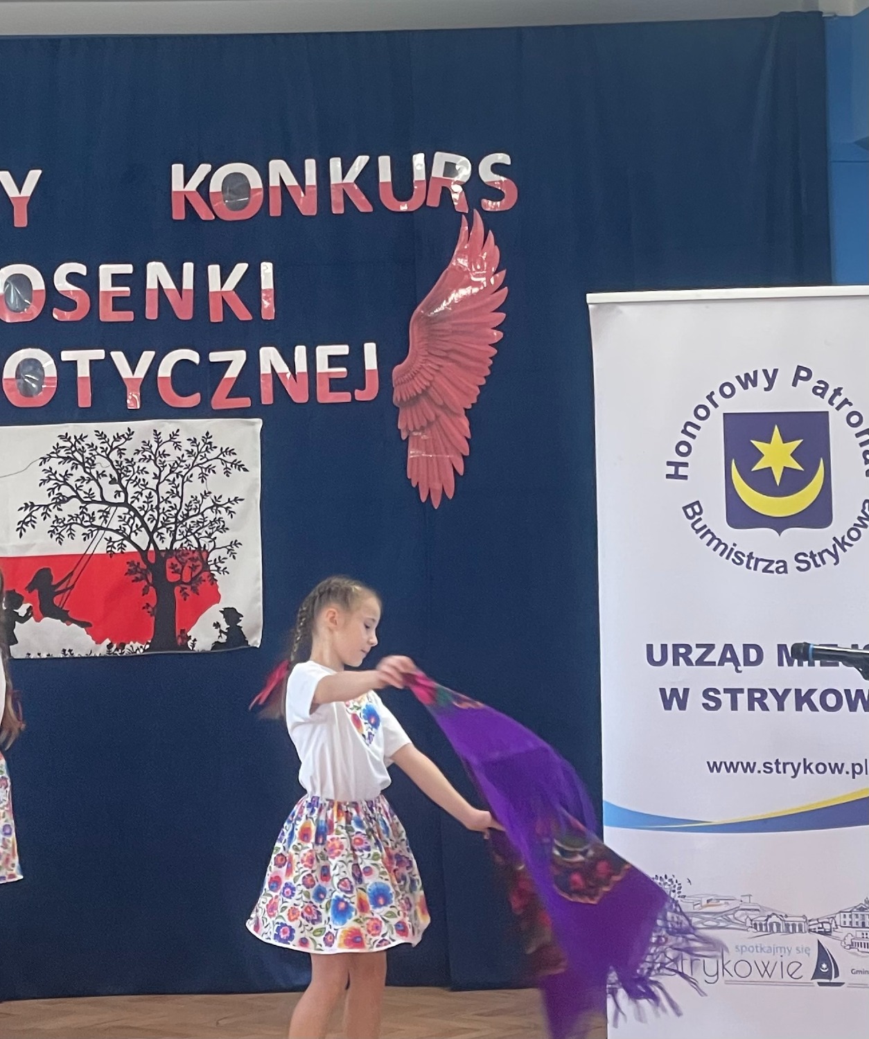 Piosenki, które Łączą – Gminny Konkurs Piosenki Patriotycznej w naszej szkole