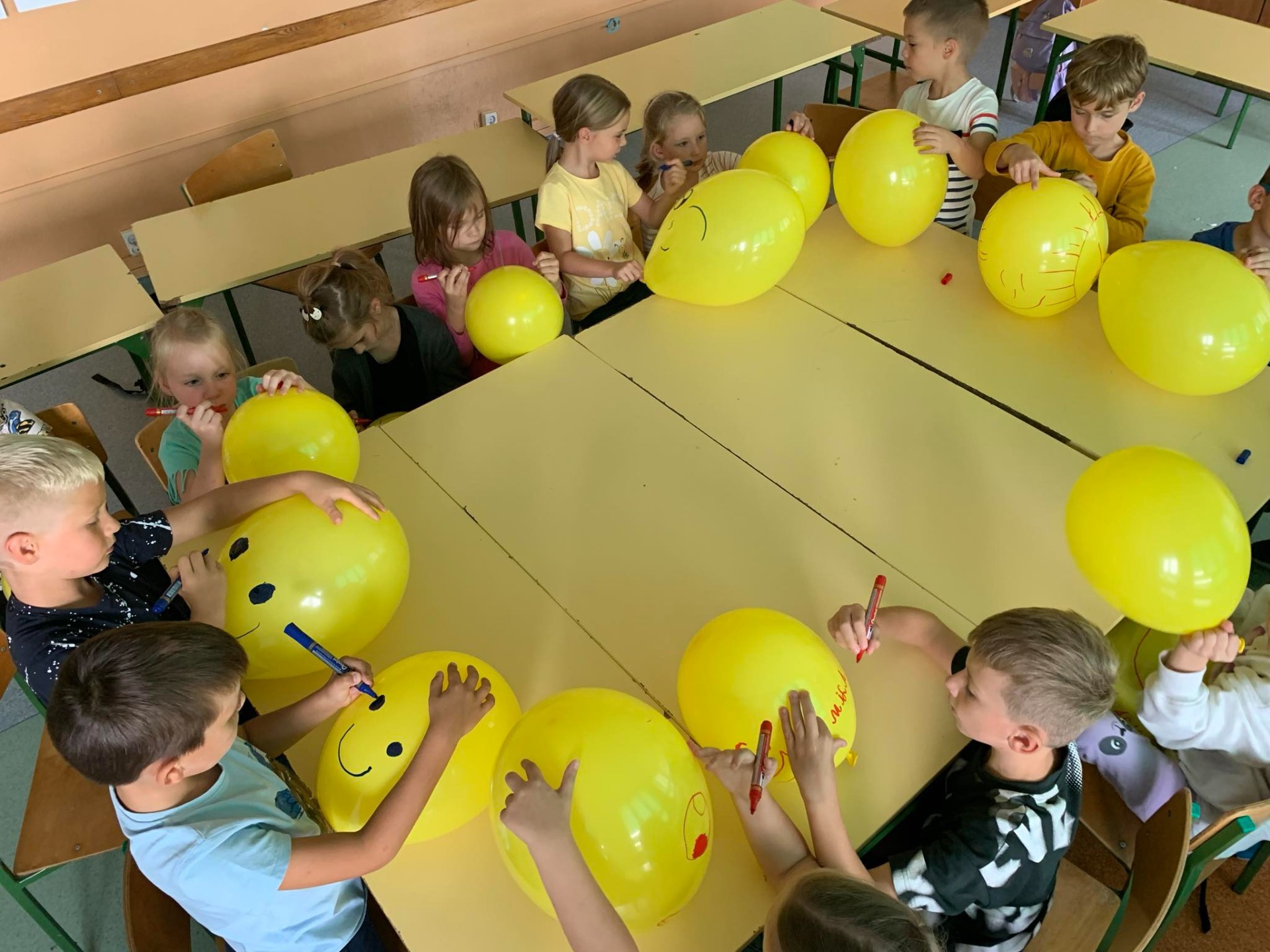 Światowy Dzień Uśmiechu w świetlicy szkolnej