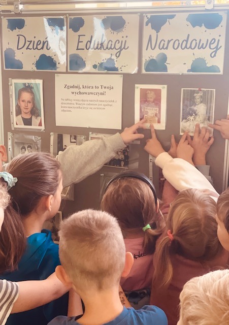 Uczniowie odkrywają świat edukacji – Dzień Edukacji Narodowej w klasach 1–3