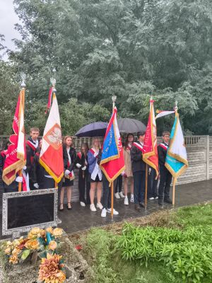 Poczty sztandarowe podczas uroczystości