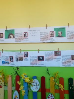 Informacje o pisarzu zamieszczone przy szkolnej bibliotece. Informacje o pisarzu zamieszczone przy szkolnej bibliotece.