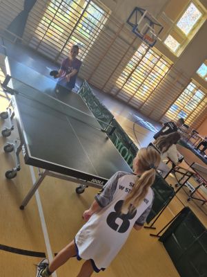 Pełna determinacja Nadii w meczu z reprezentantką SP w Dobrej.