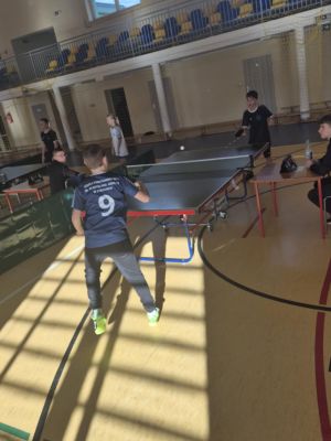 Igor w akcji podczas meczu z reprezentantem SP 1 w Strykowie.