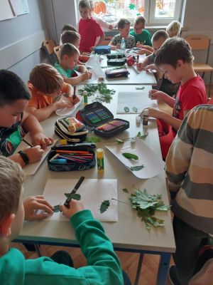 Wsp&oacute;lne prace dzieci