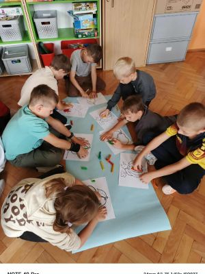 Wsp&oacute;lna praca dzieci