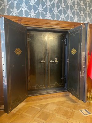 Poniemiecki sejf bankowy