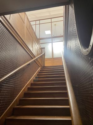 Odnowiona klatka schodowa